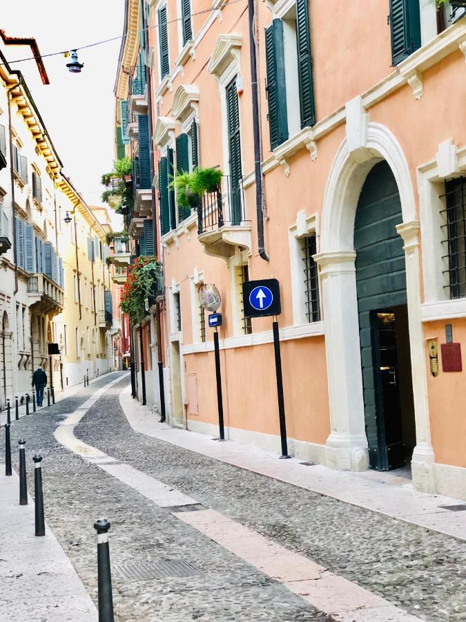 Palazzo Tiolo Apartment Verona Luaran gambar